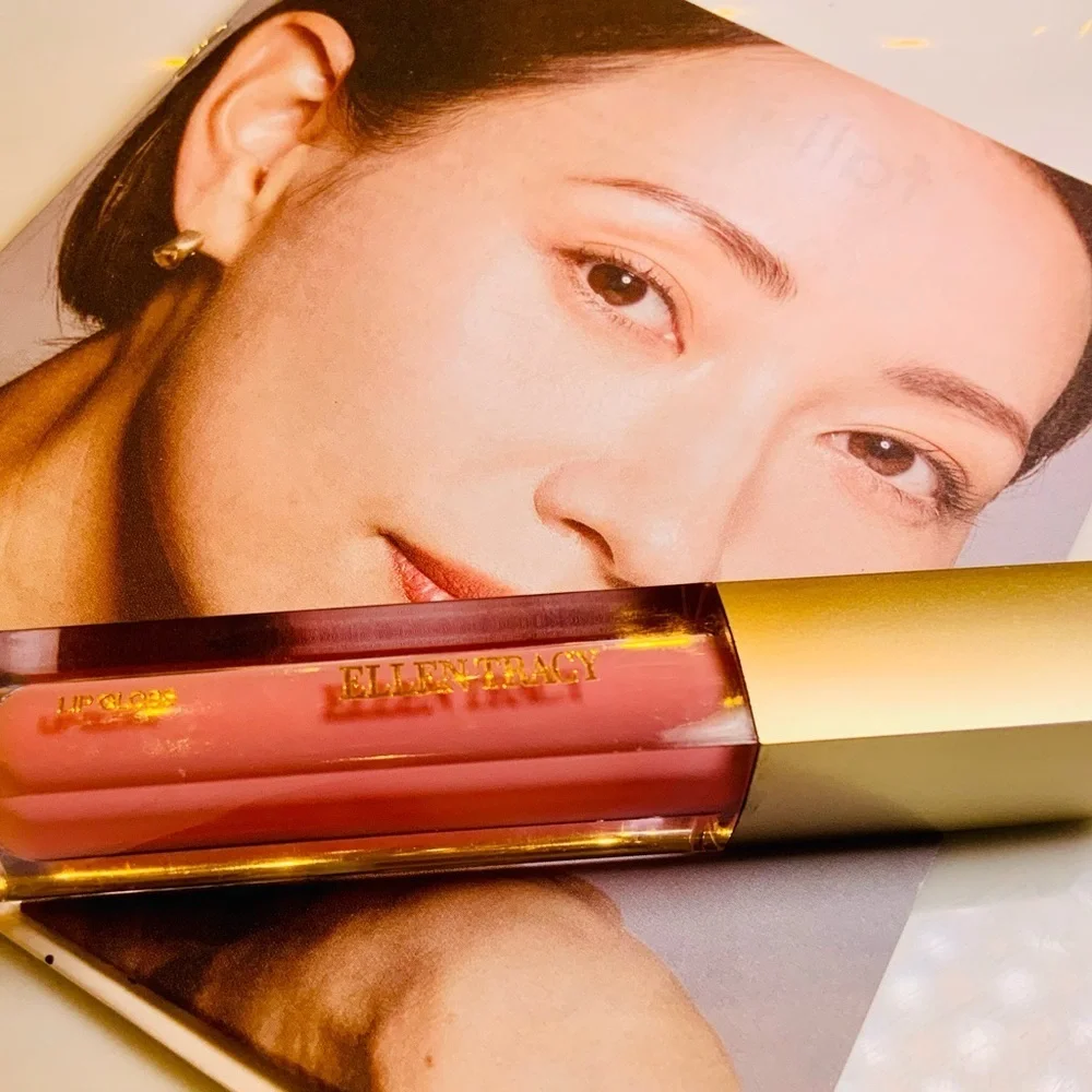 Ellen Tracy Lip Gloss 5‎ every day shades